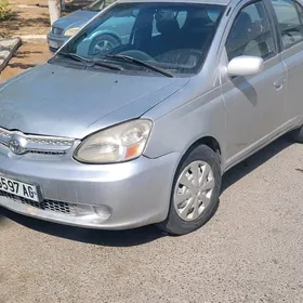 Toyota Echo 2003