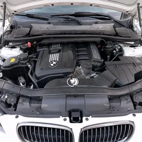 BMW 328 2009