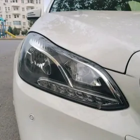 W212 E350 2015 fara