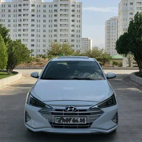 Hyundai Elantra 2019