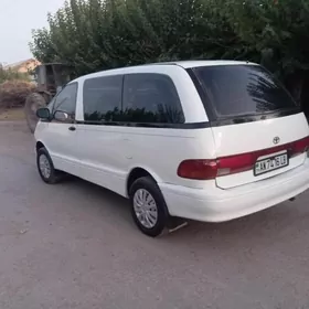 Toyota Previa 1991