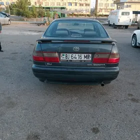 Toyota Corona 1995