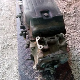 Korobka Land Cruiser 100