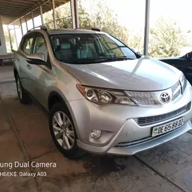 Toyota RAV4 2014