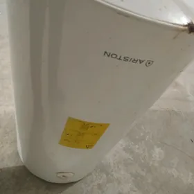 BOYLER ARISTON 100L.