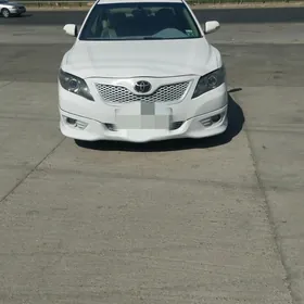 Toyota Camry 2010