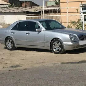 Mercedes-Benz E320 1997