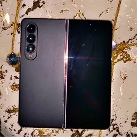 Samsung Z fold 4