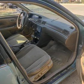 Toyota Camry 1999