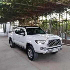 Toyota Tacoma 2016