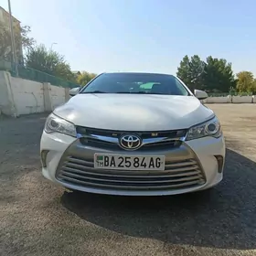 Toyota Camry 2016
