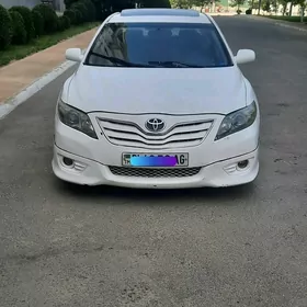 Toyota Camry 2011