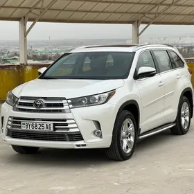 Toyota Highlander 2019