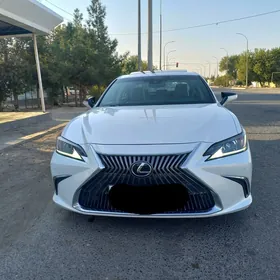 Lexus ES 350 2019