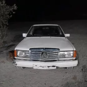 Mercedes-Benz 190E 1988