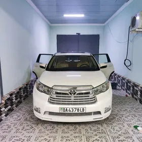 Toyota Highlander 2016