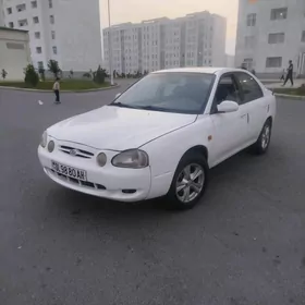 Kia Rio 2000