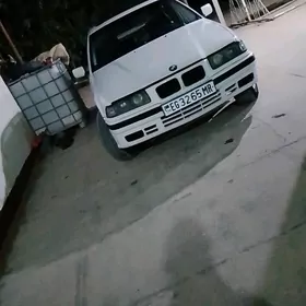 BMW 325 1995