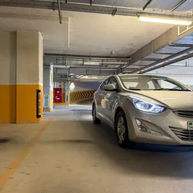 Hyundai Elantra 2013