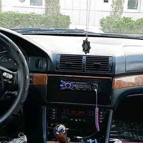 BMW E39 1997
