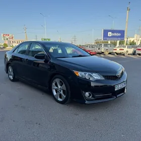 Toyota Camry 2011