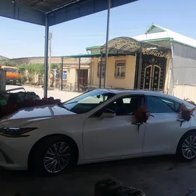 Lexus ES 350 2019
