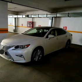 Lexus ES 350 2016