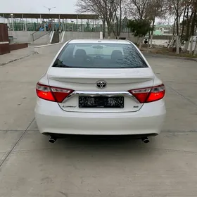 Toyota Camry 2016