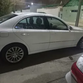 Mercedes-Benz E350 2009