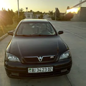 Opel Astra 2000