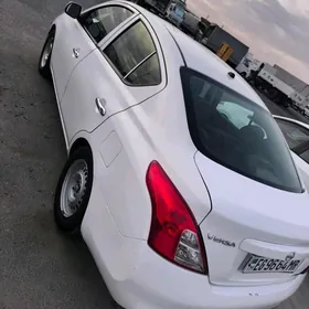 Nissan Sentra 2011