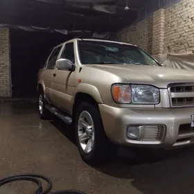 Nissan Pathfinder 2002