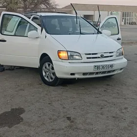 Toyota Sienna 2000
