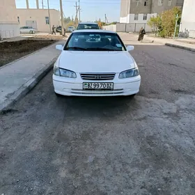 Toyota Camry 1999