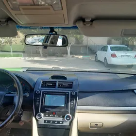Toyota Camry 2012