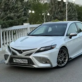 Toyota Camry 2020
