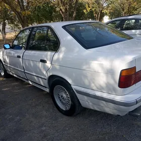 BMW 525 1990