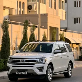 Ford Expedition 2021