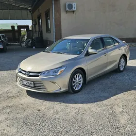 Toyota Camry 2017