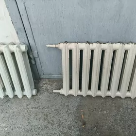 батареи отопительные.