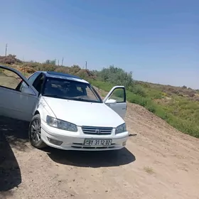 Toyota Camry 2000