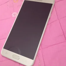 telefon Galaxy J7 prime
