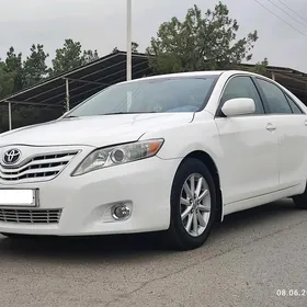 Toyota Camry 2011