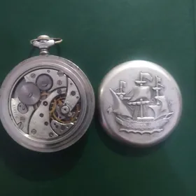 Серебряные карманные часы