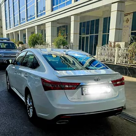 Toyota Avalon 2016