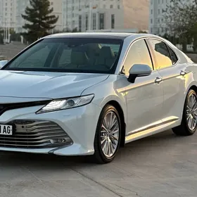 Toyota Camry 2018