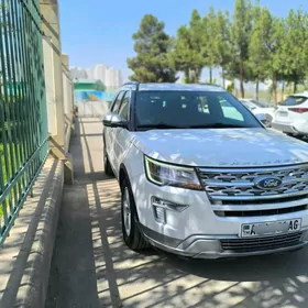 Ford Explorer 2019