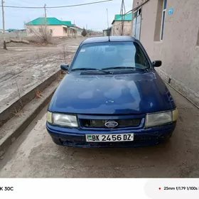 Ford Escort 1999