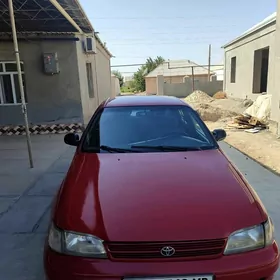 Toyota Carina 1993