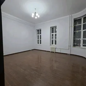 Sowetskiÿ elitka 12/8 et 3 kom
